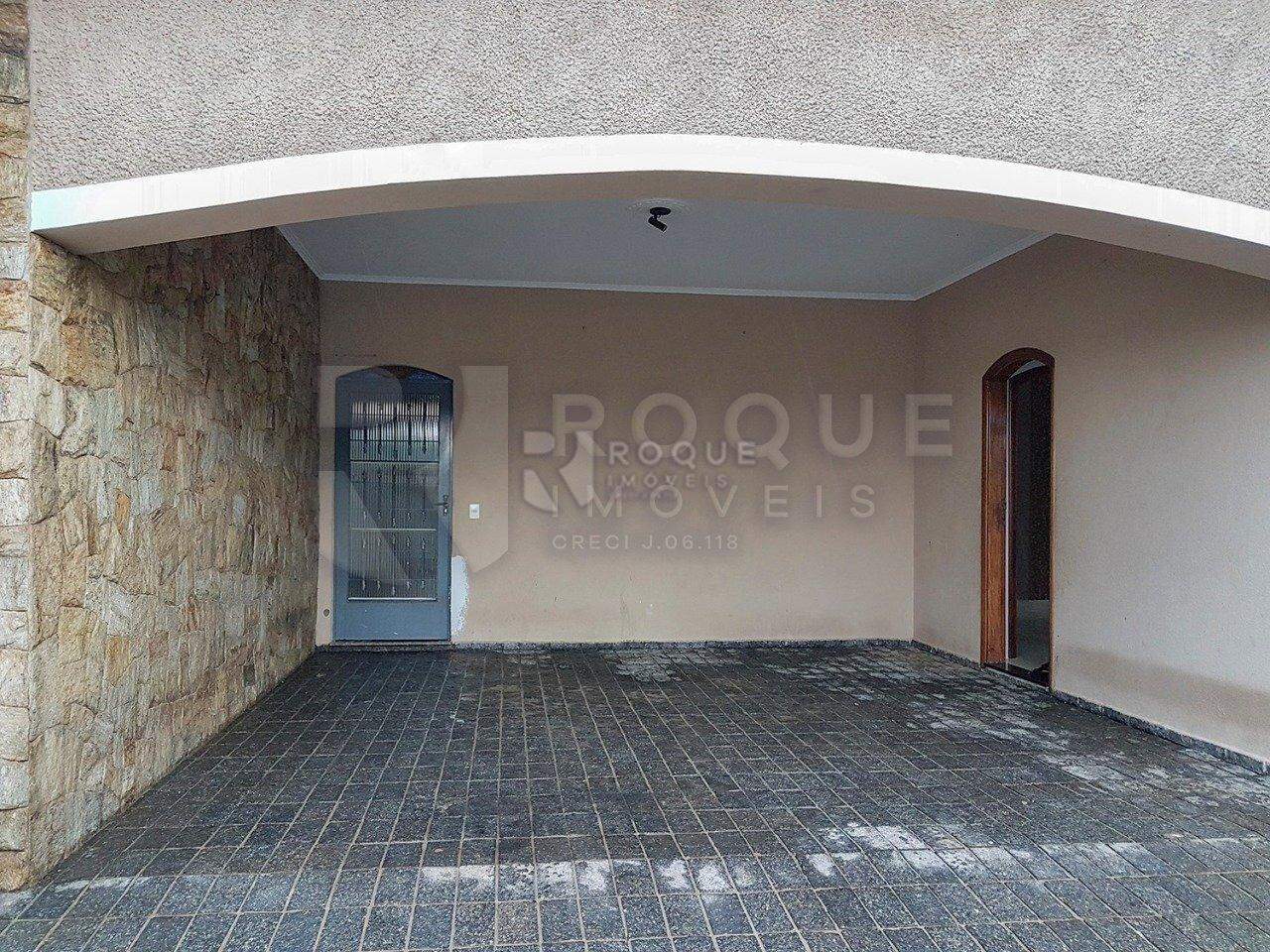 Casa Residencial para aluguel no bairro Parque Hippolyto: Garagem
