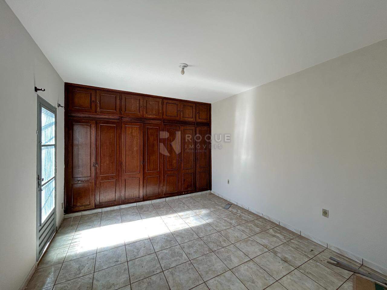 Casa Comercial para aluguel no bairro Vila Anita: Sala 5