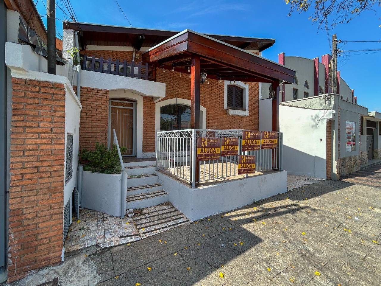 Casa Comercial para aluguel no bairro Vila Anita: Fachada