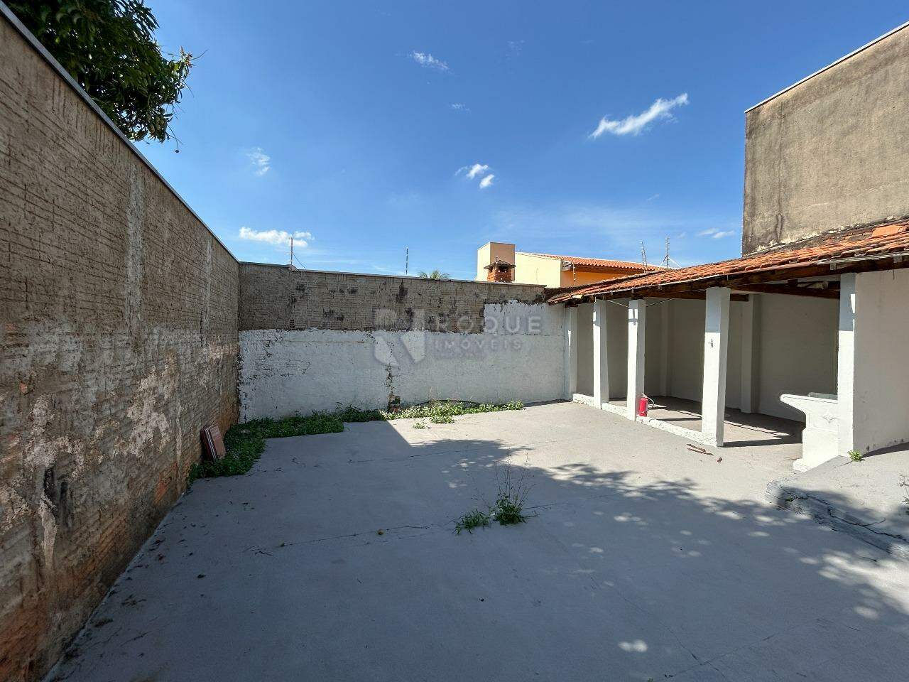 Casa Comercial para aluguel no bairro Vila Anita: Fundo 2