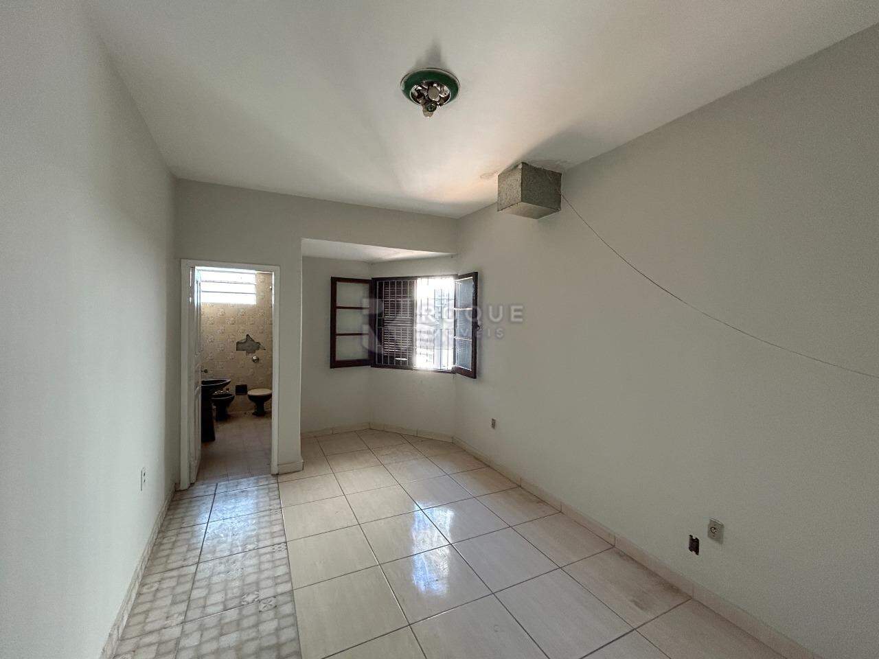 Casa Comercial para aluguel no bairro Vila Anita: Sala 4