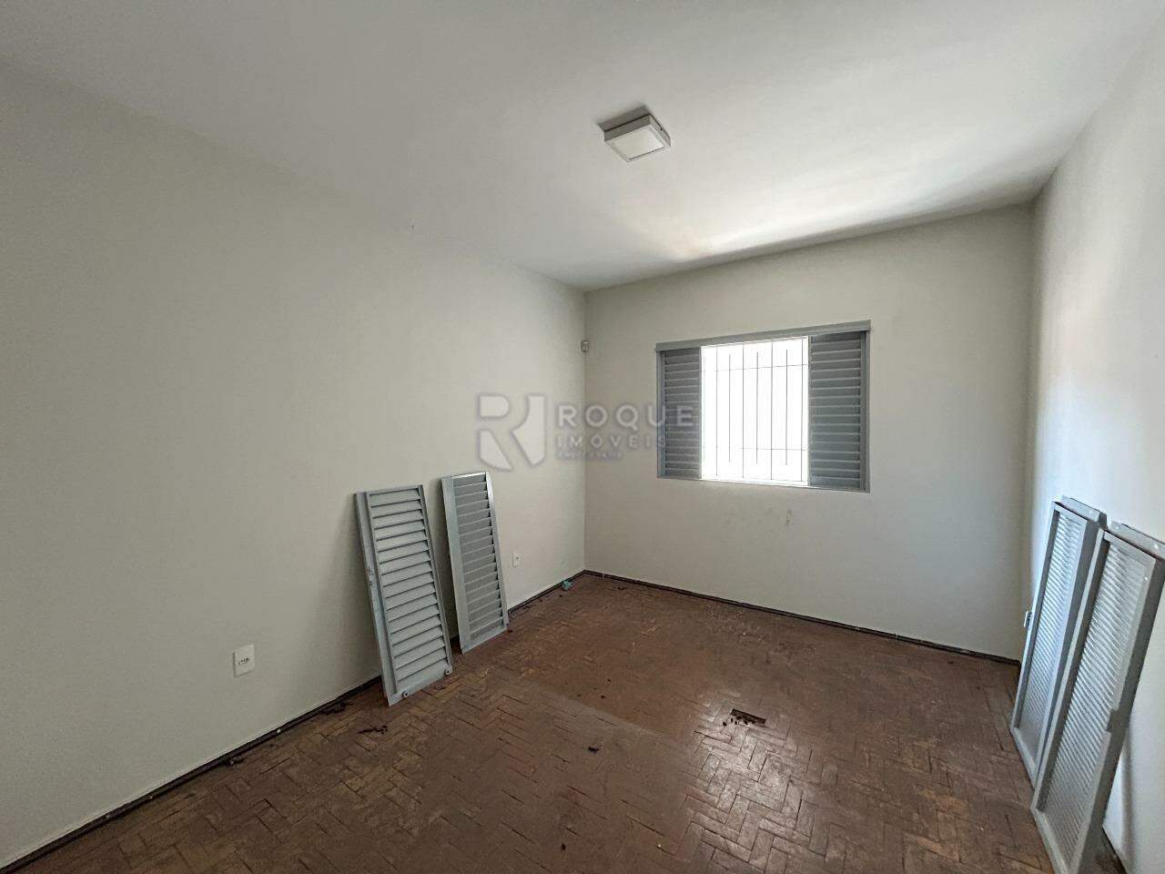 Casa Comercial para aluguel no bairro Vila Anita: Sala 3