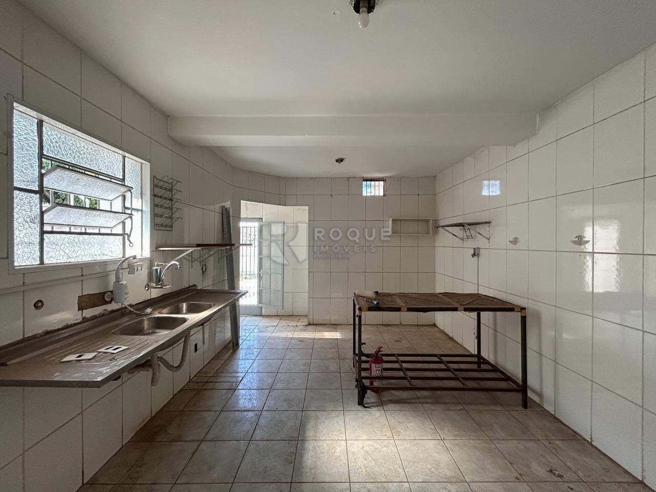 Casa Comercial para aluguel no bairro Vila Anita: Copa