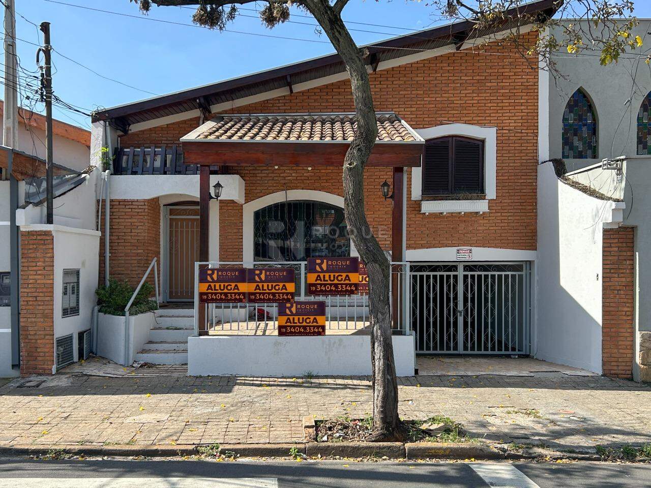 Casa Comercial para aluguel no bairro Vila Anita: Fachada