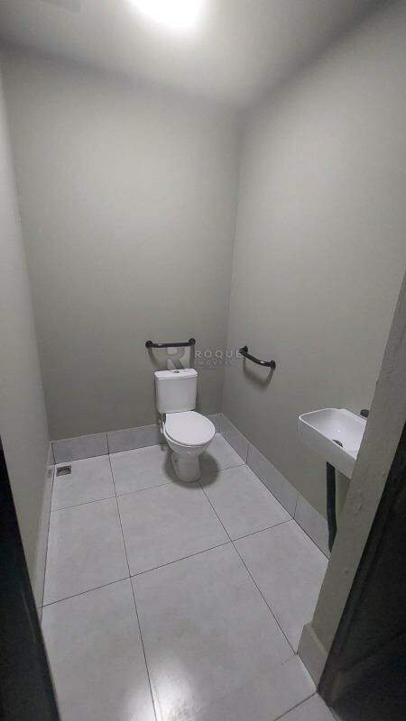 Barracão/Galpão para aluguel no bairro Centro: WC social 1