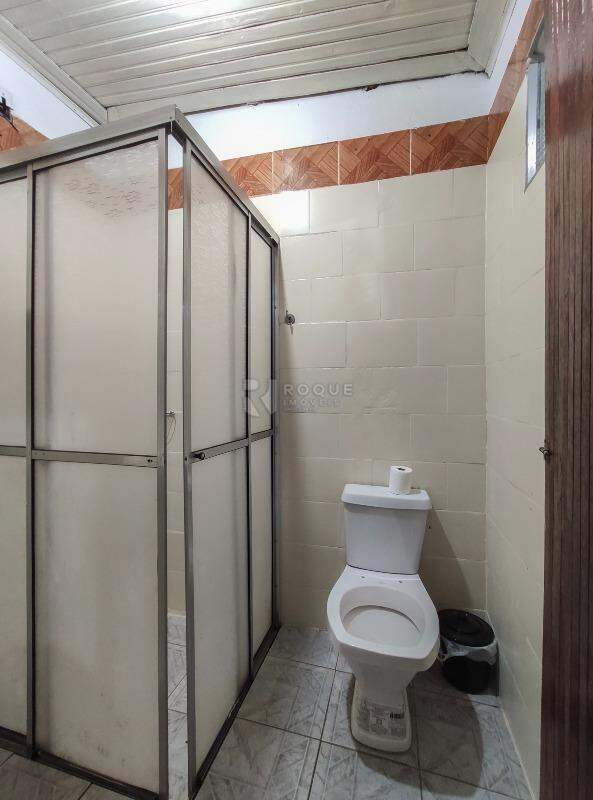Casa Residencial para aluguel no bairro Vila Rocha: WC social 