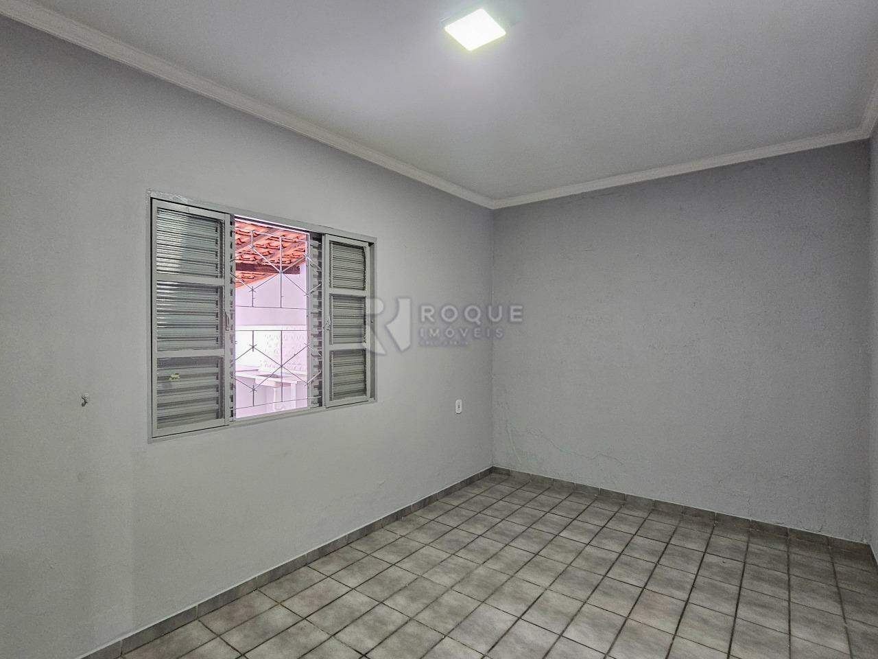 Casa Residencial para aluguel no bairro Jardim Nova Suiça: Dormitório 02