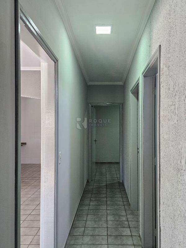 Casa Residencial para aluguel no bairro Jardim Nova Suiça: Hall