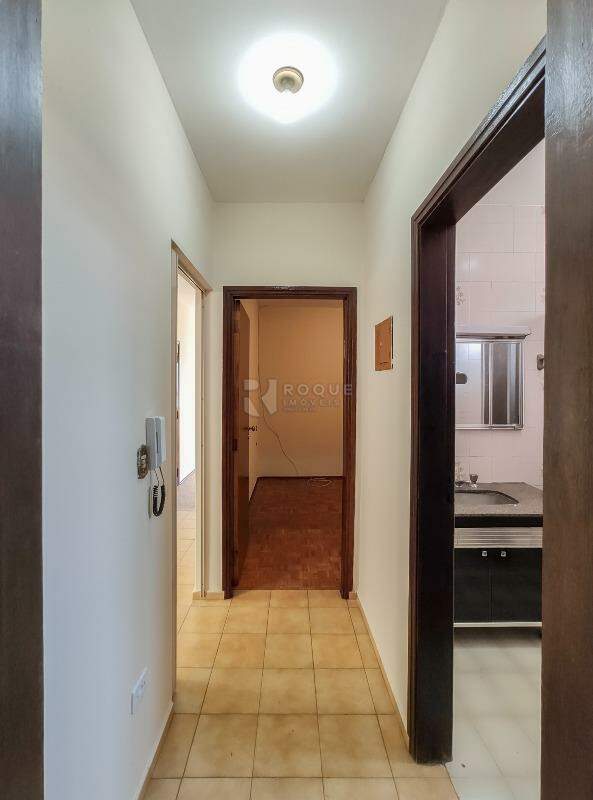 Casa Residencial para aluguel no bairro Jardim Nova Europa: Hall 