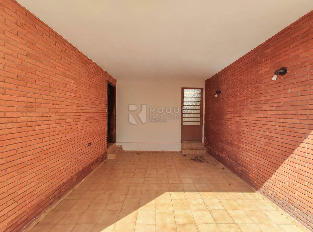 Casa Residencial para aluguel no bairro Jardim Nova Europa: Garagem 