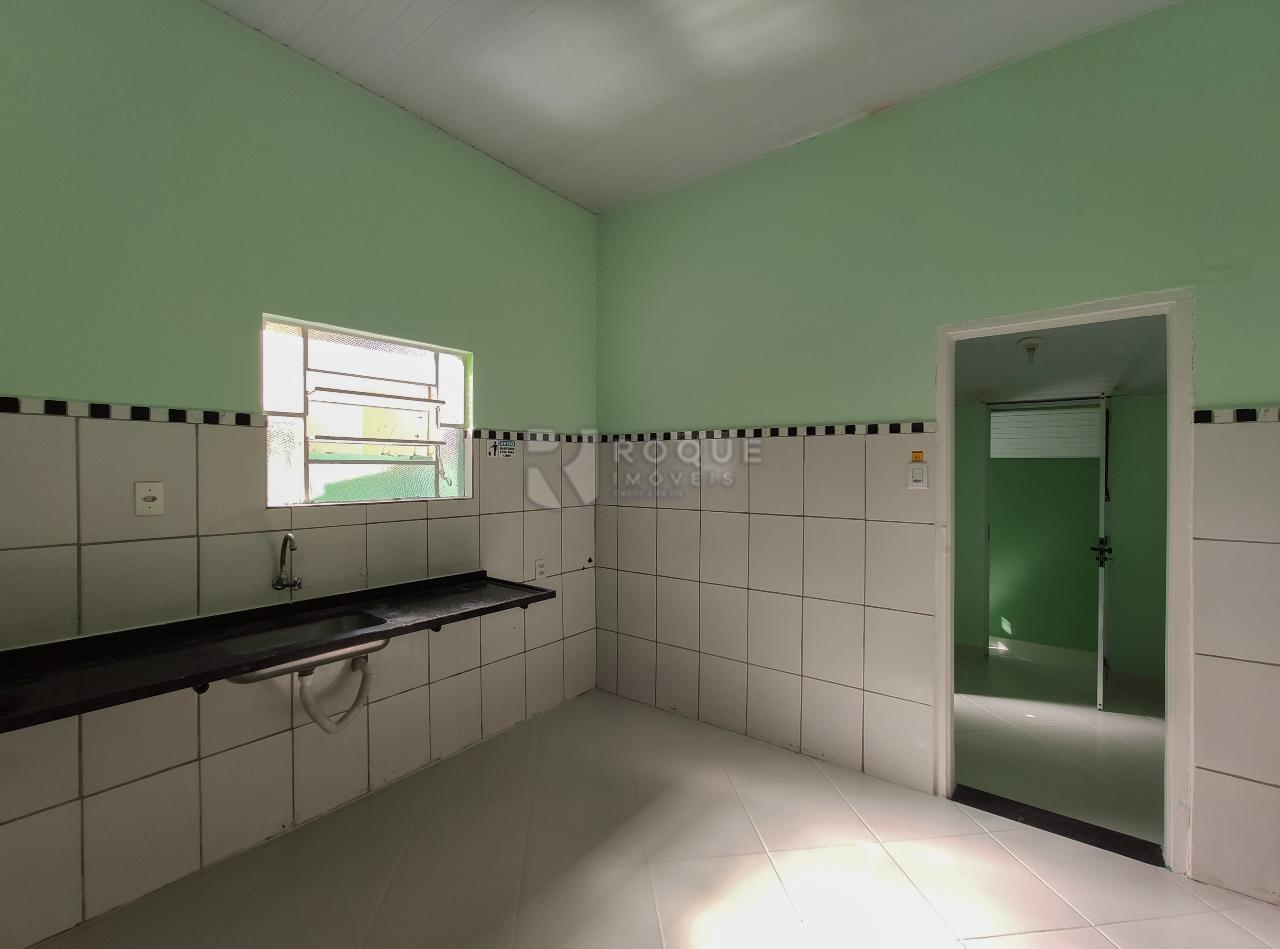Casa Residencial para aluguel no bairro Centro: Cozinha 