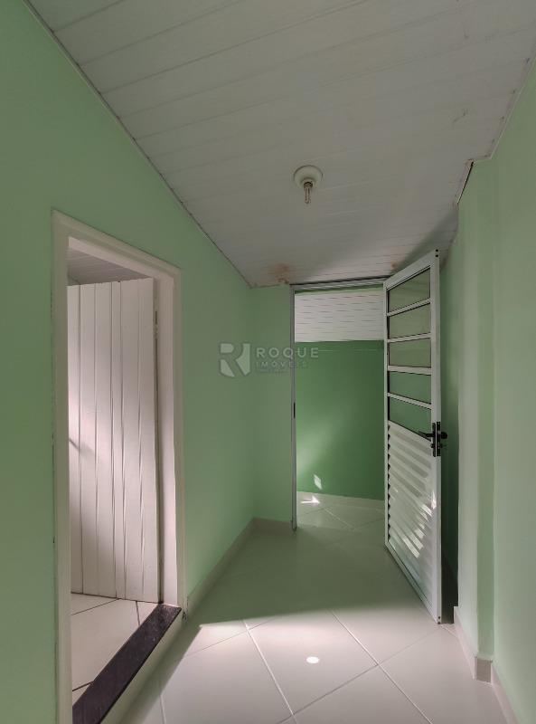 Casa Residencial para aluguel no bairro Centro: Hall de acesso fundo 