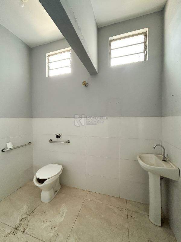 Barracão/Galpão para aluguel no bairro Parque Egisto Ragazzo: WC social 2