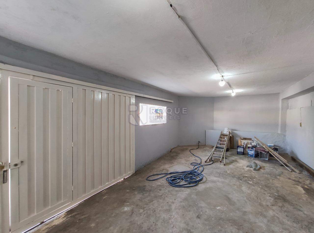 Casa Residencial para aluguel no bairro Jardim Santa Cecília: Garagem