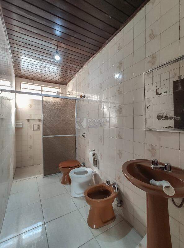 Casa Residencial para aluguel no bairro Jardim Santa Cecília: WC social