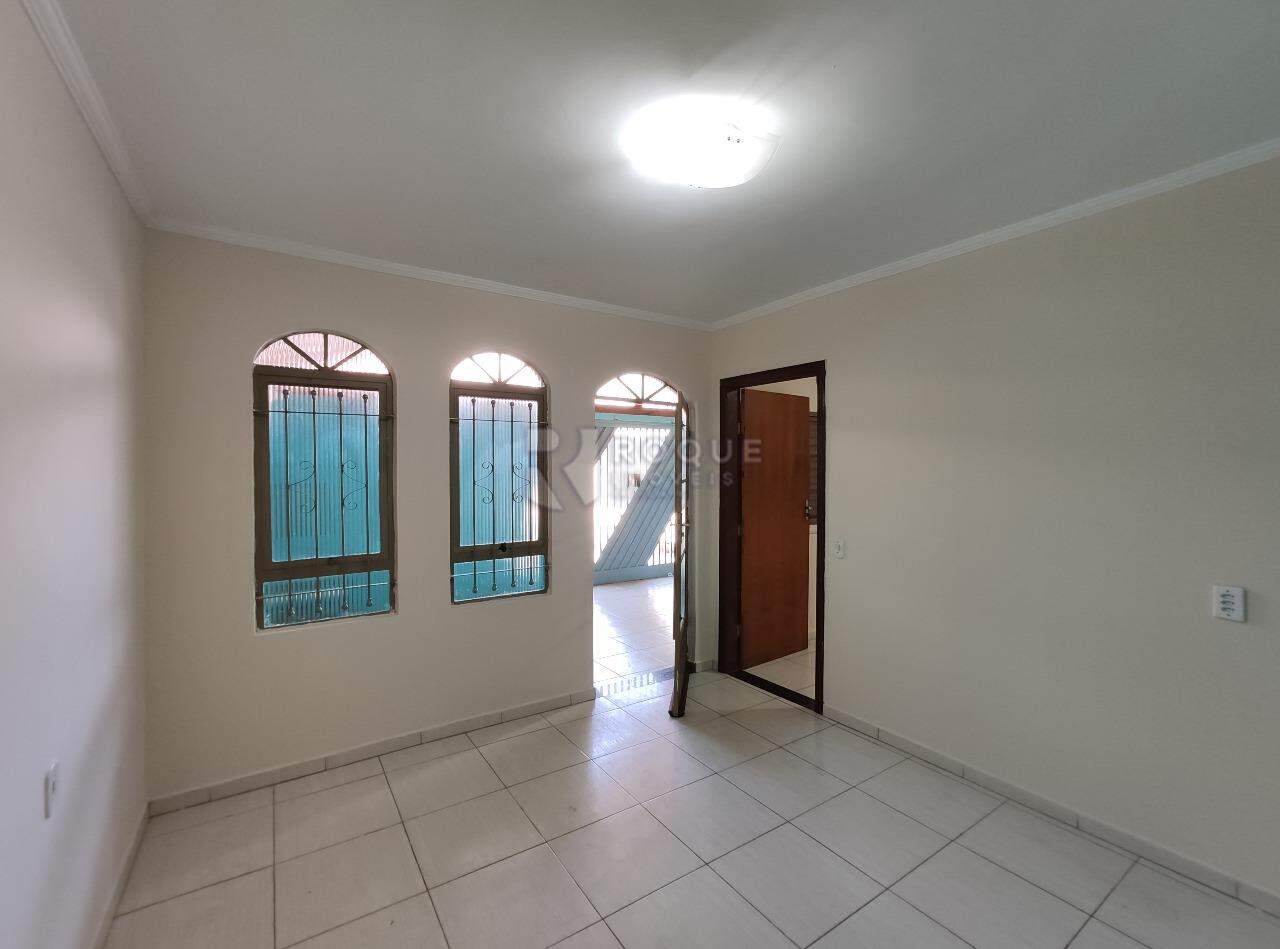 Casa Residencial para aluguel no bairro Jardim Residencial Regina Bastelli: Sala 
