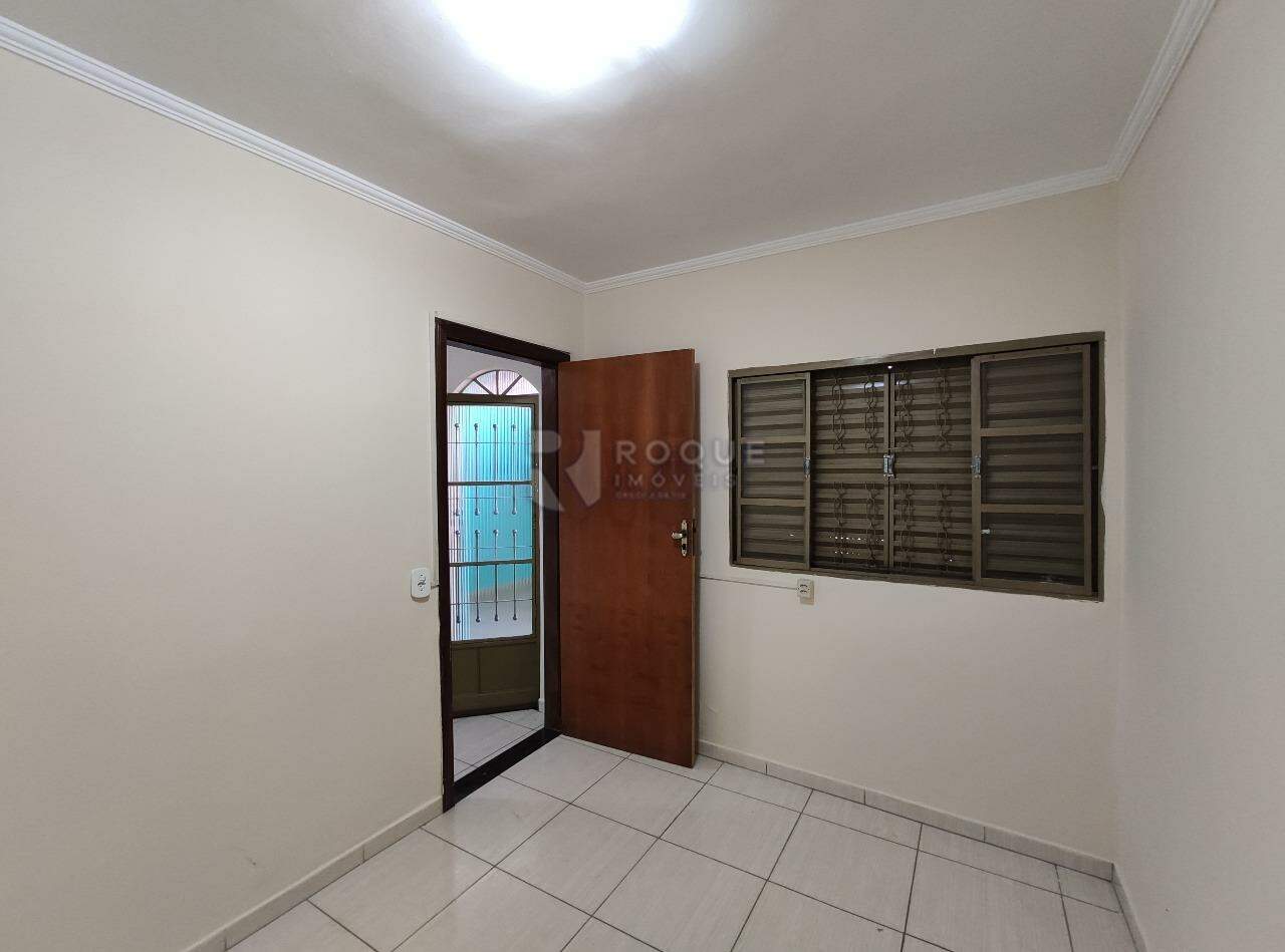 Casa Residencial para aluguel no bairro Jardim Residencial Regina Bastelli: Dormitório 2