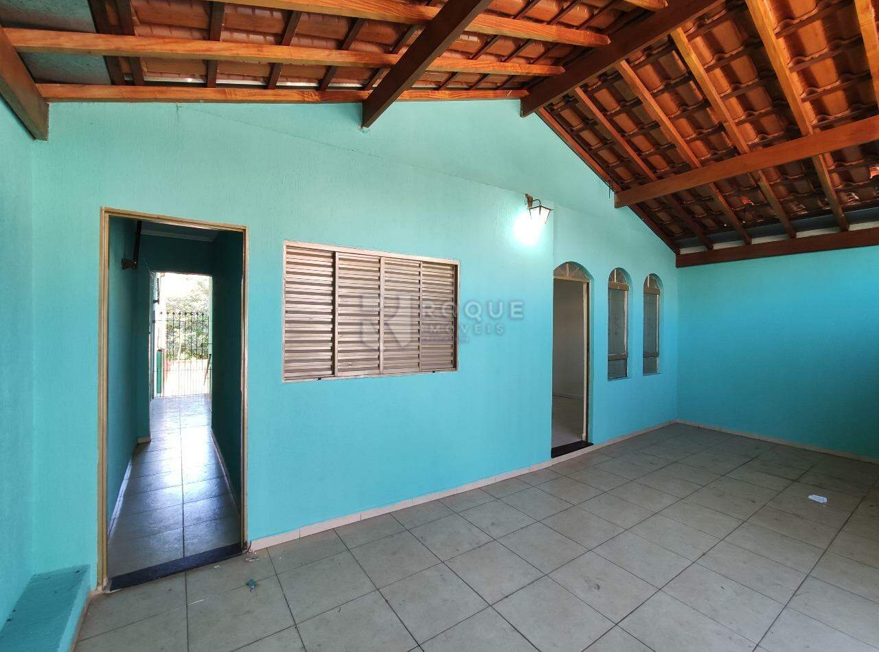Casa Residencial para aluguel no bairro Jardim Residencial Regina Bastelli: Garagem 