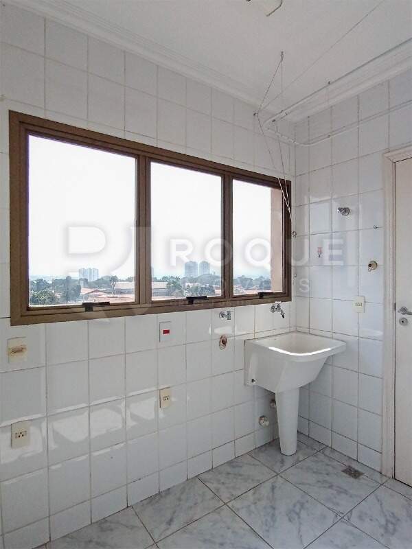 Apartamento para aluguel no bairro Jardim Nova Itália: Área de Serviço