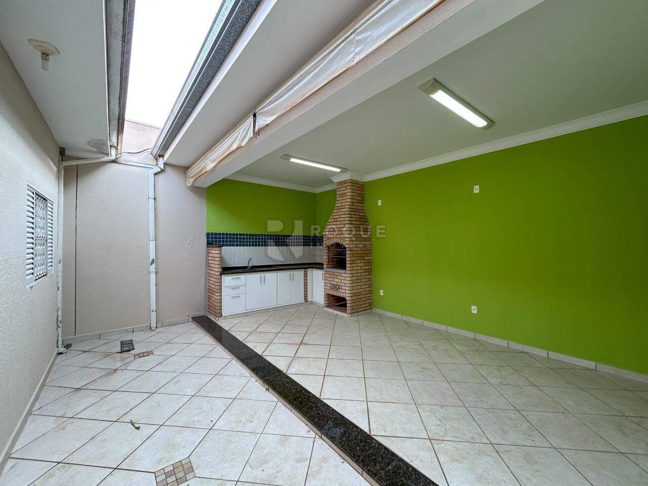 Casa Residencial para aluguel no bairro Jardim São Paulo: Fundo / rancho / churrasqueira 