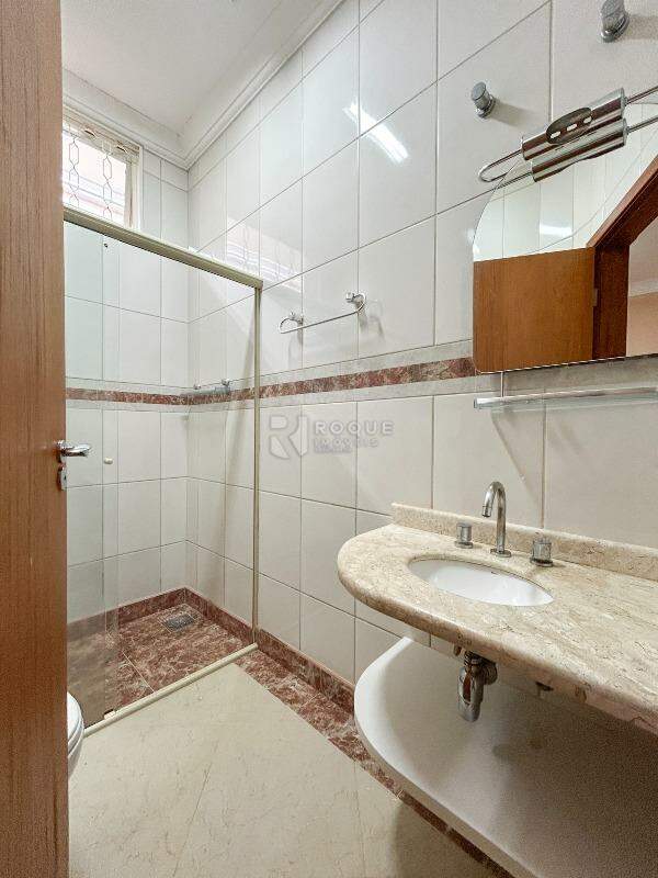 Casa Residencial para aluguel no bairro Jardim São Paulo: WC suíte 