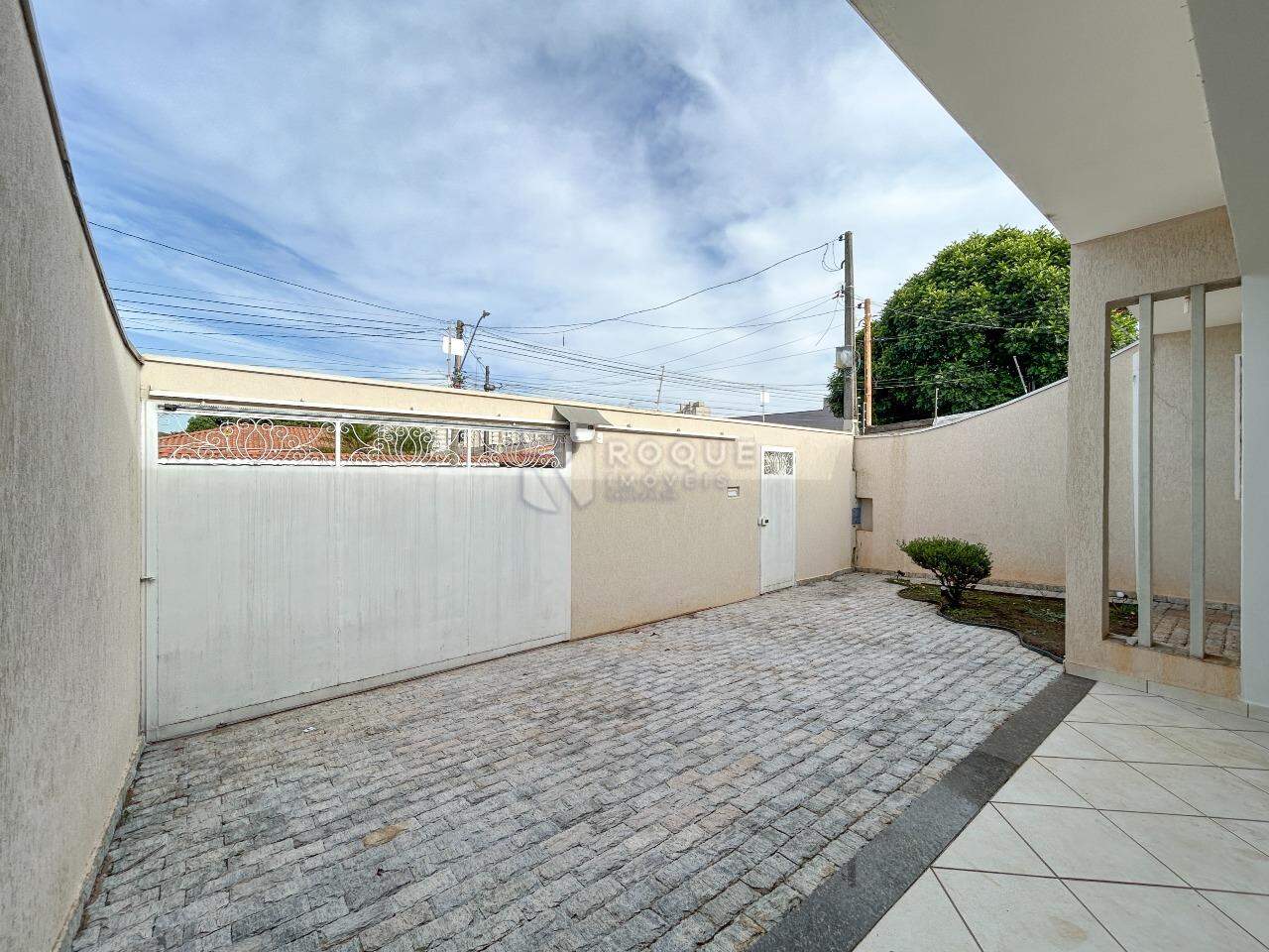 Casa Residencial para aluguel no bairro Jardim São Paulo: Frente 
