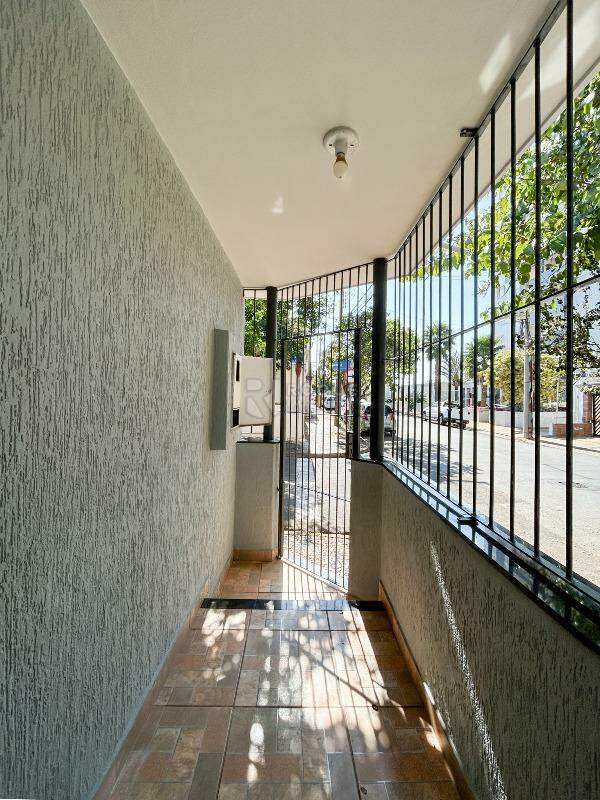 Casa Residencial para aluguel no bairro Centro: Hall de acesso 