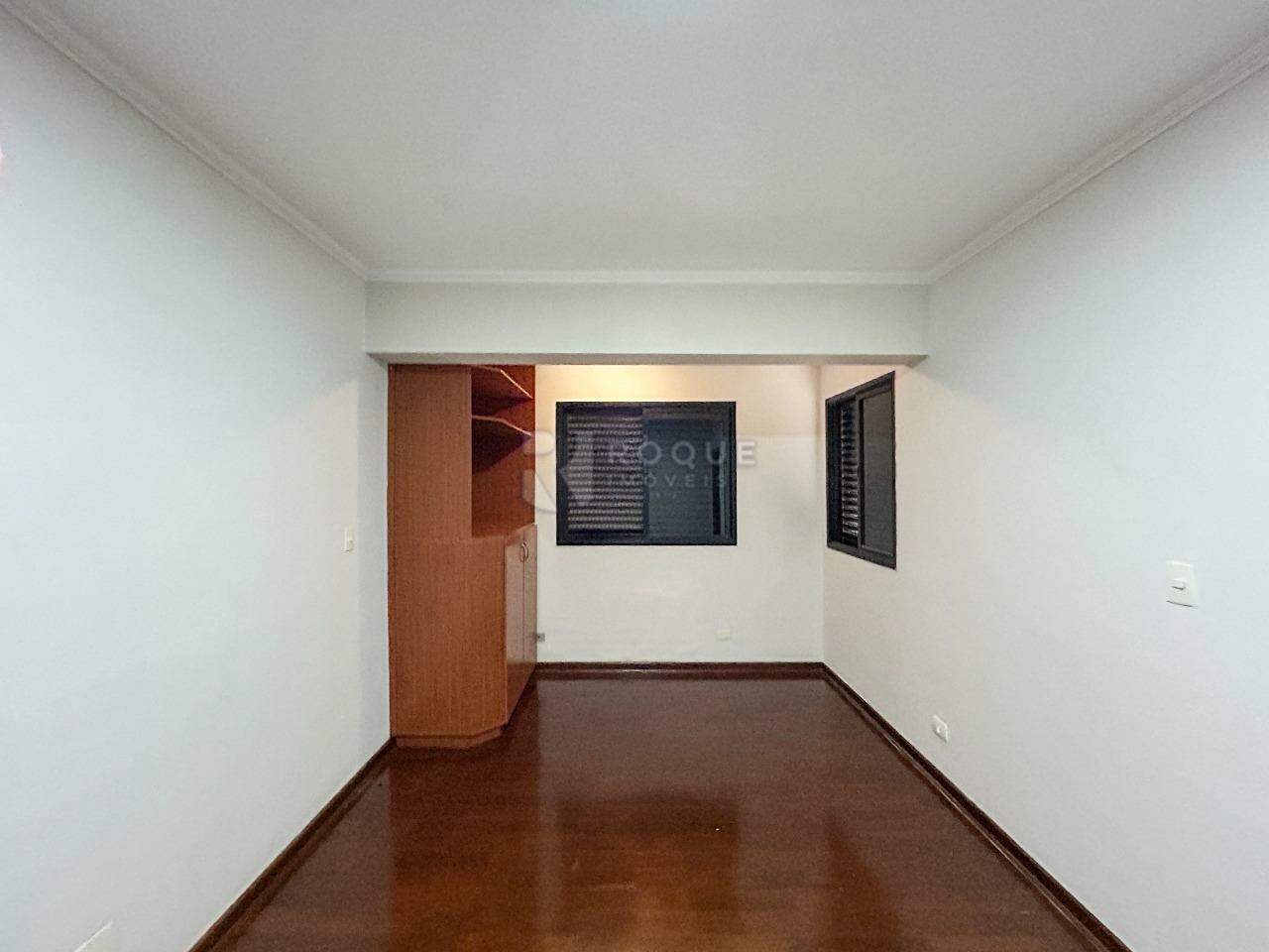 Apartamento para aluguel no bairro Centro: Dormitório 3 suíte 