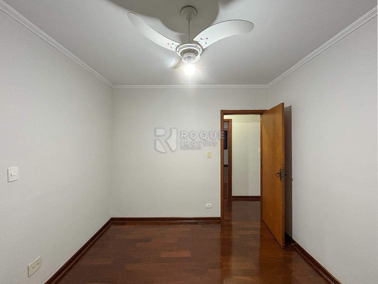 Apartamento para aluguel no bairro Centro: Dormitório 2 suíte