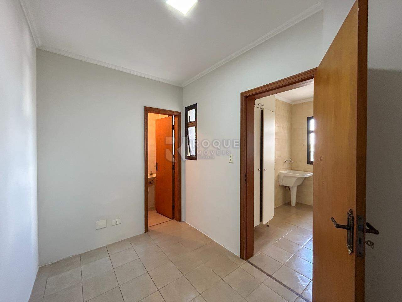 Apartamento para aluguel no bairro Centro: Dormitório 5 suíte fundo 