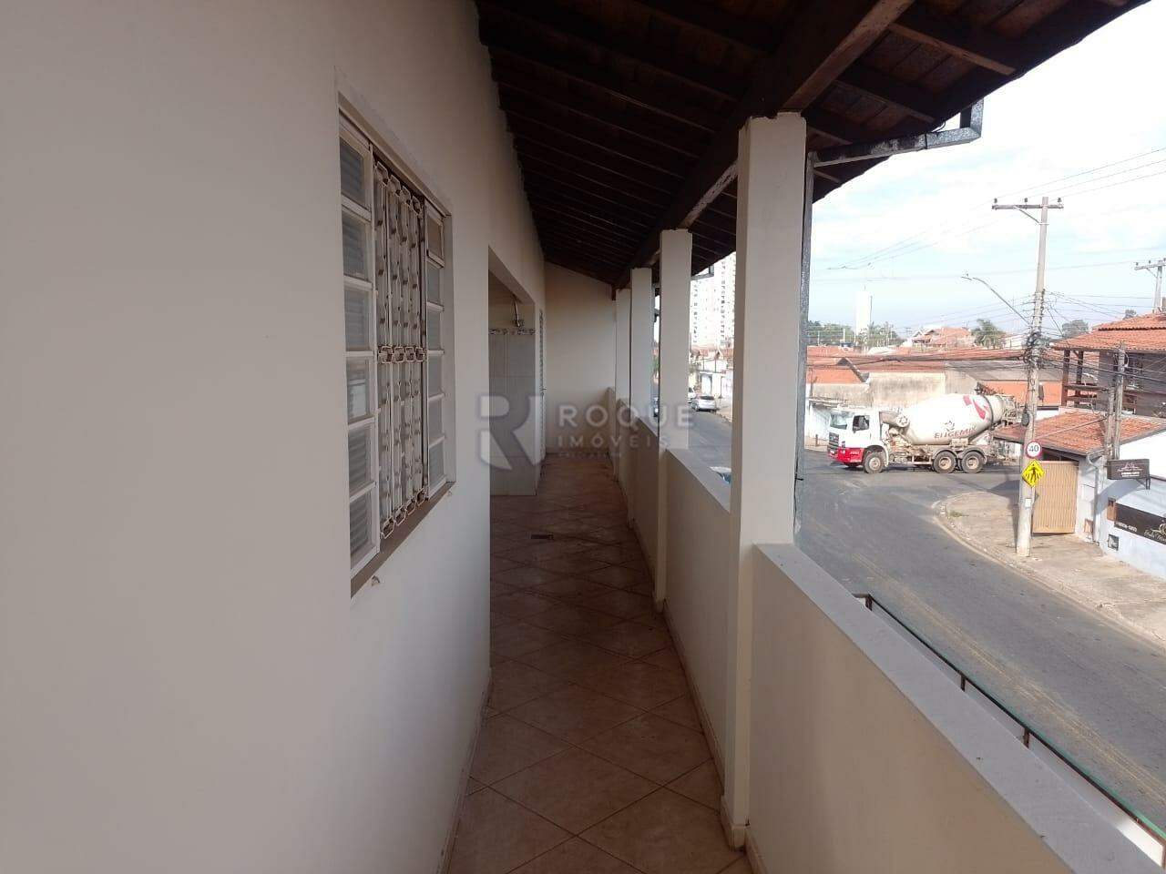 Casa Residencial para aluguel no bairro Jardim das Palmeiras: Varanda