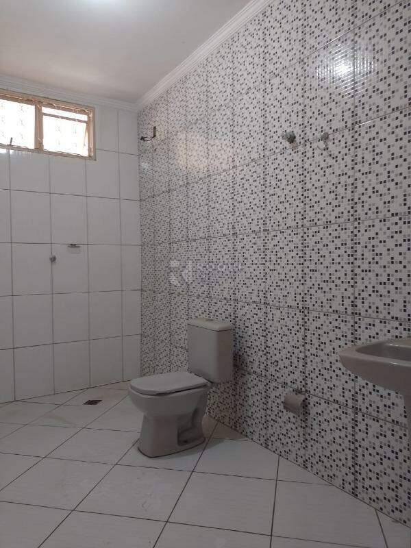 Casa Residencial para aluguel no bairro Jardim das Palmeiras: Wc social 