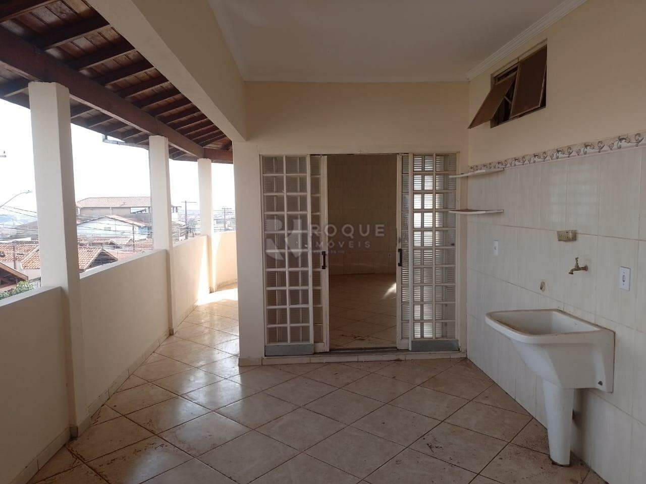 Casa Residencial para aluguel no bairro Jardim das Palmeiras: Área de serviço
