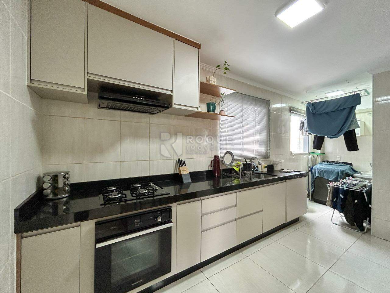 Apartamento para aluguel no bairro Chácaras Antonieta: Cozinha 