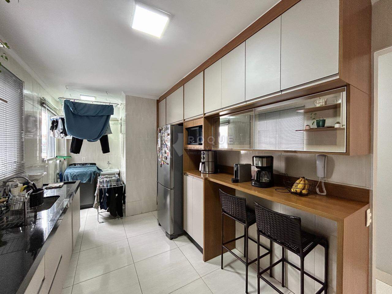 Apartamento para aluguel no bairro Chácaras Antonieta: Cozinha 