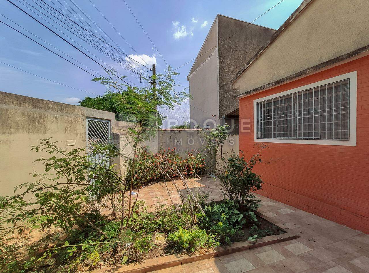 Casa Residencial para aluguel no bairro Vila Camargo: Frente 