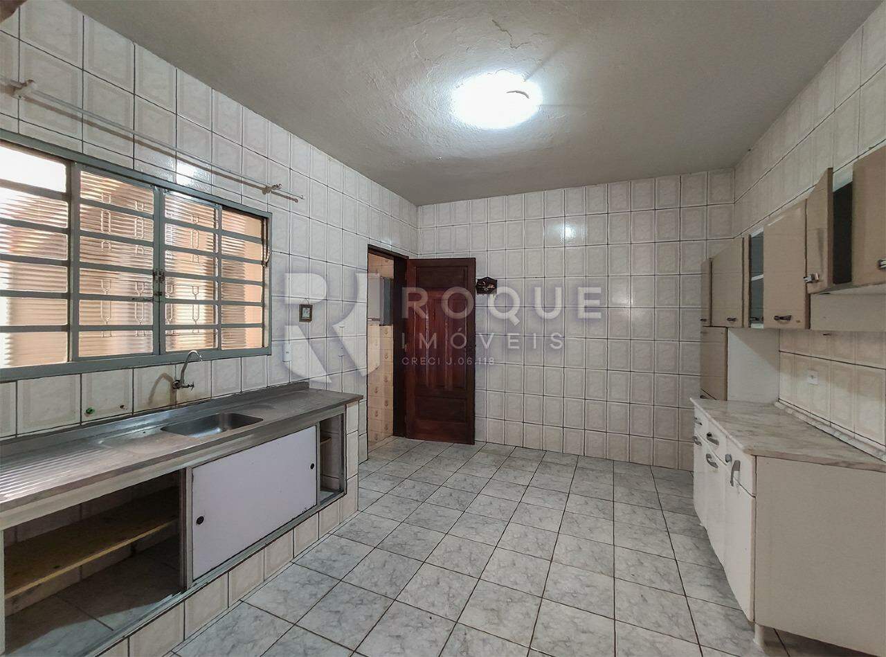 Casa Residencial para aluguel no bairro Vila Camargo: Cozinha 