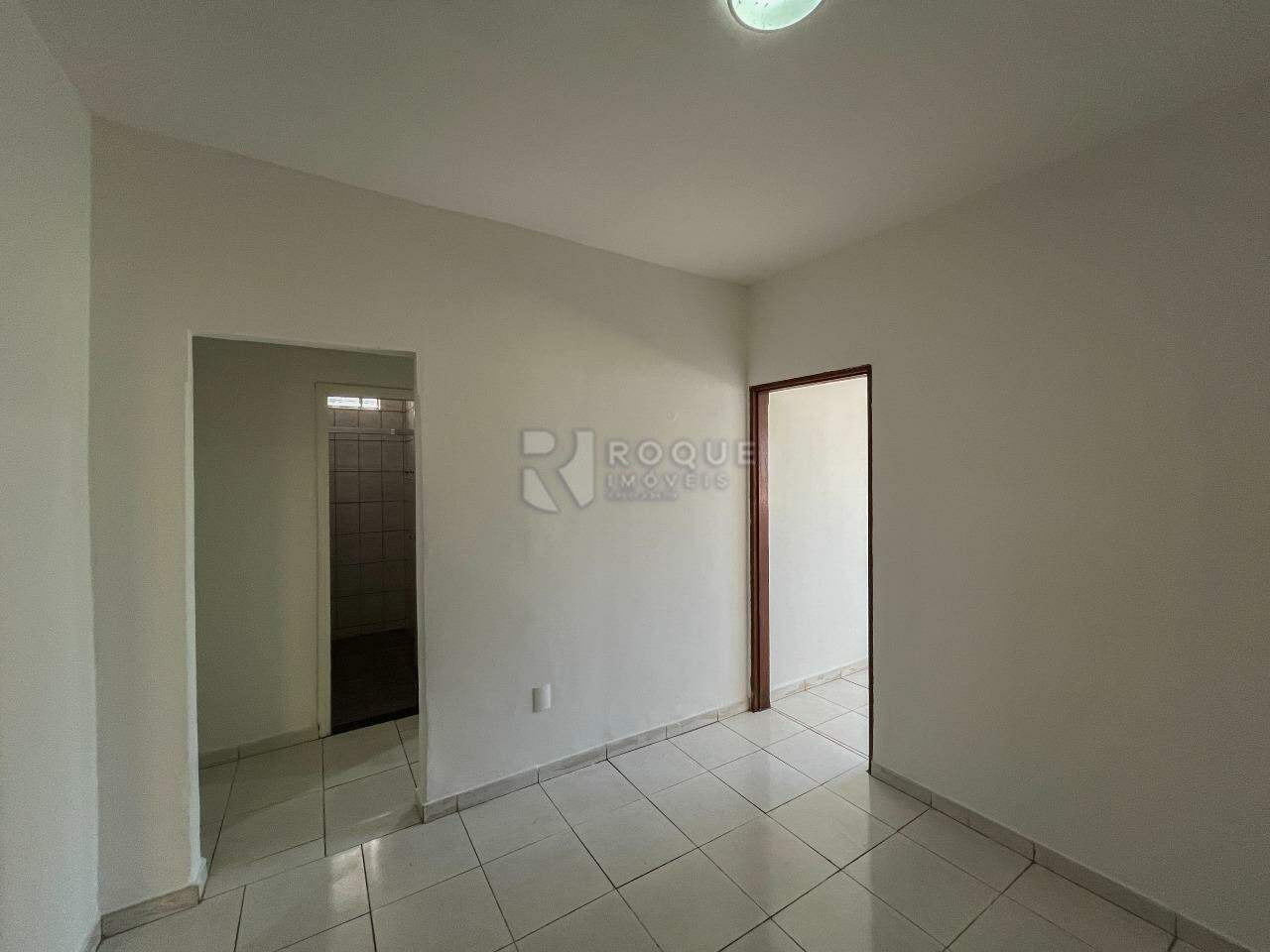 Casa Residencial para aluguel no bairro Vila Camargo: Copa