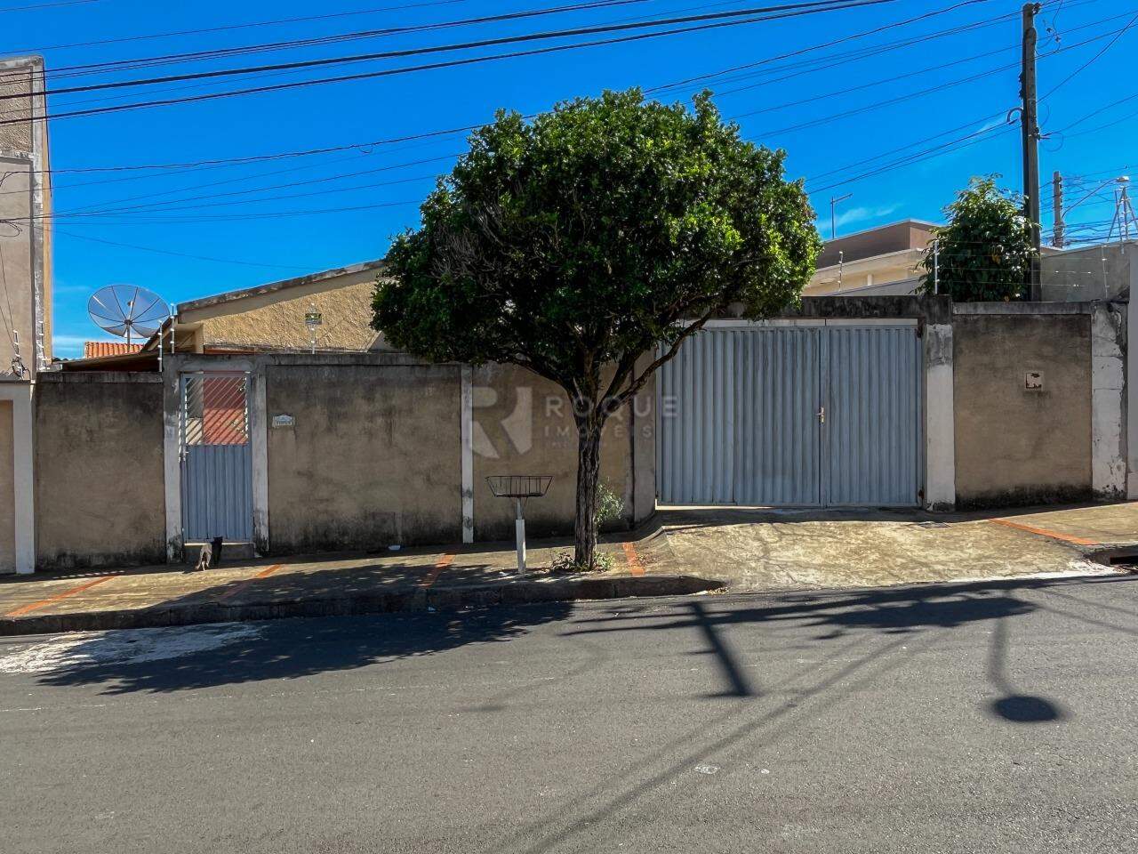 Casa Residencial para aluguel no bairro Vila Camargo: Fachada 