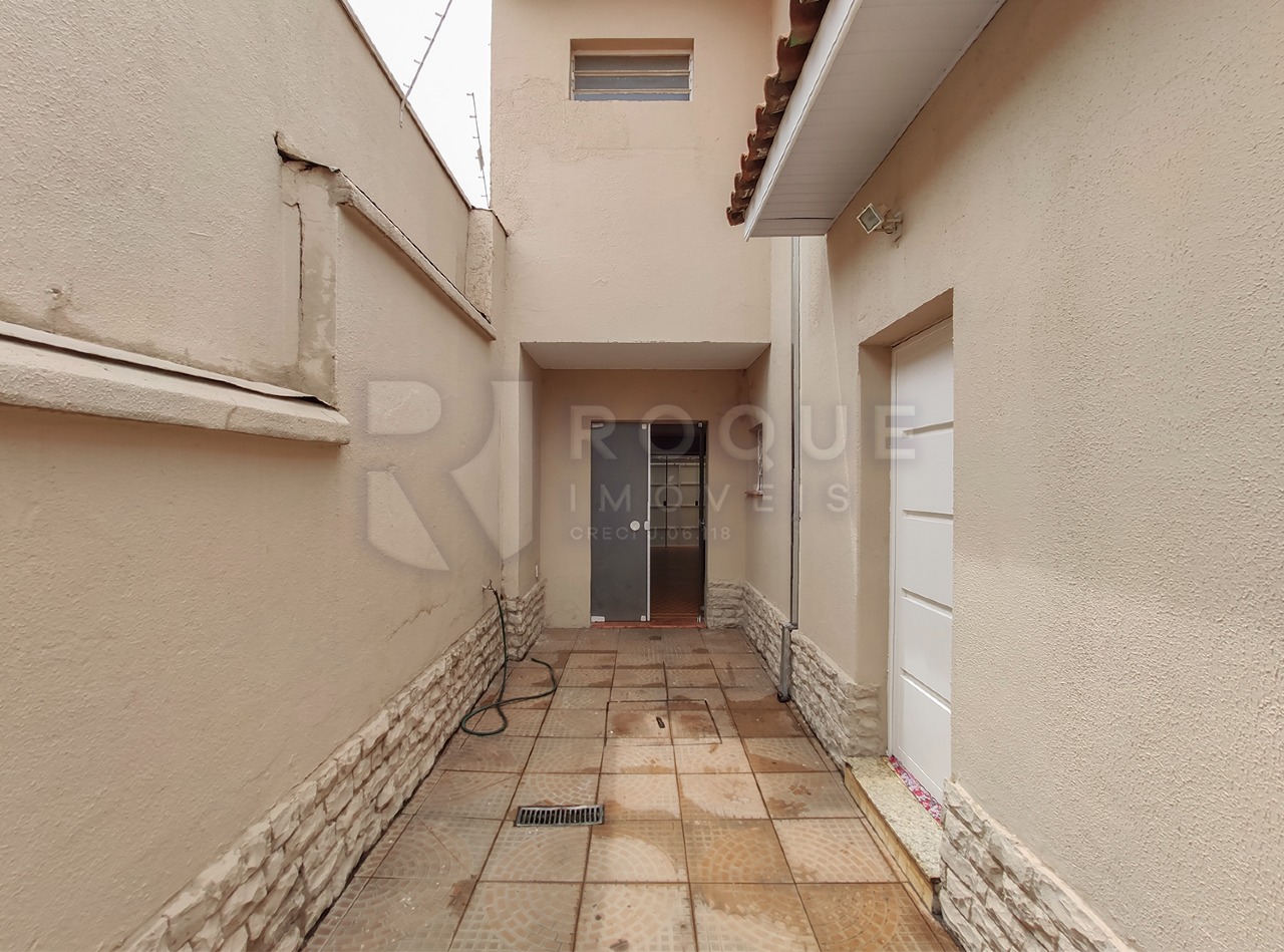 Casa Comercial para aluguel no bairro Centro: Corredor 