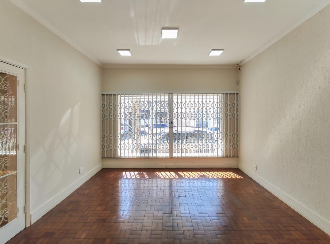 Casa Comercial para aluguel no bairro Centro: Sala 