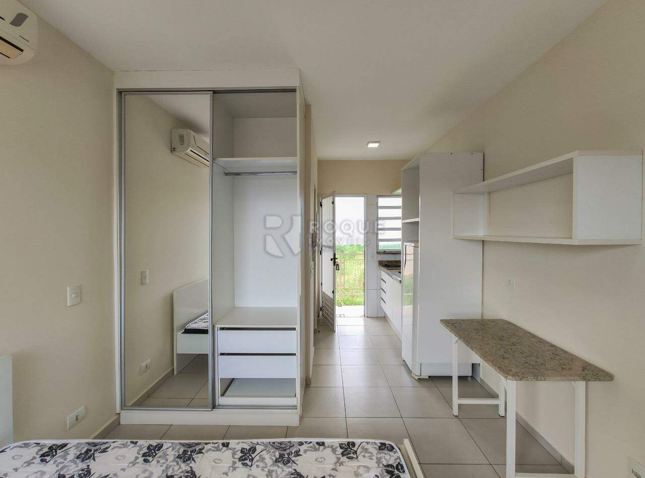 Kitnet para aluguel no bairro Jardim Cidade Universitária I: Dormitório