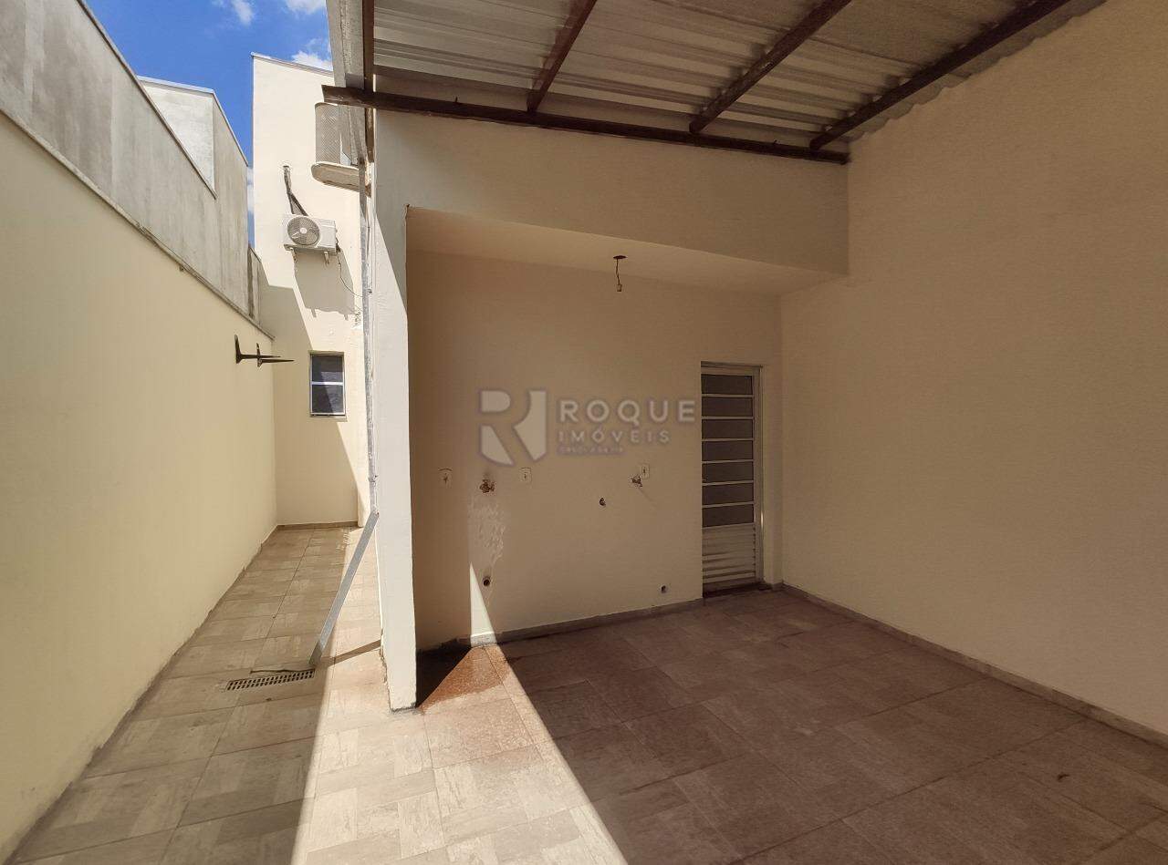 Casa Residencial para aluguel no bairro Jardim Manacá: Rancho fundo 