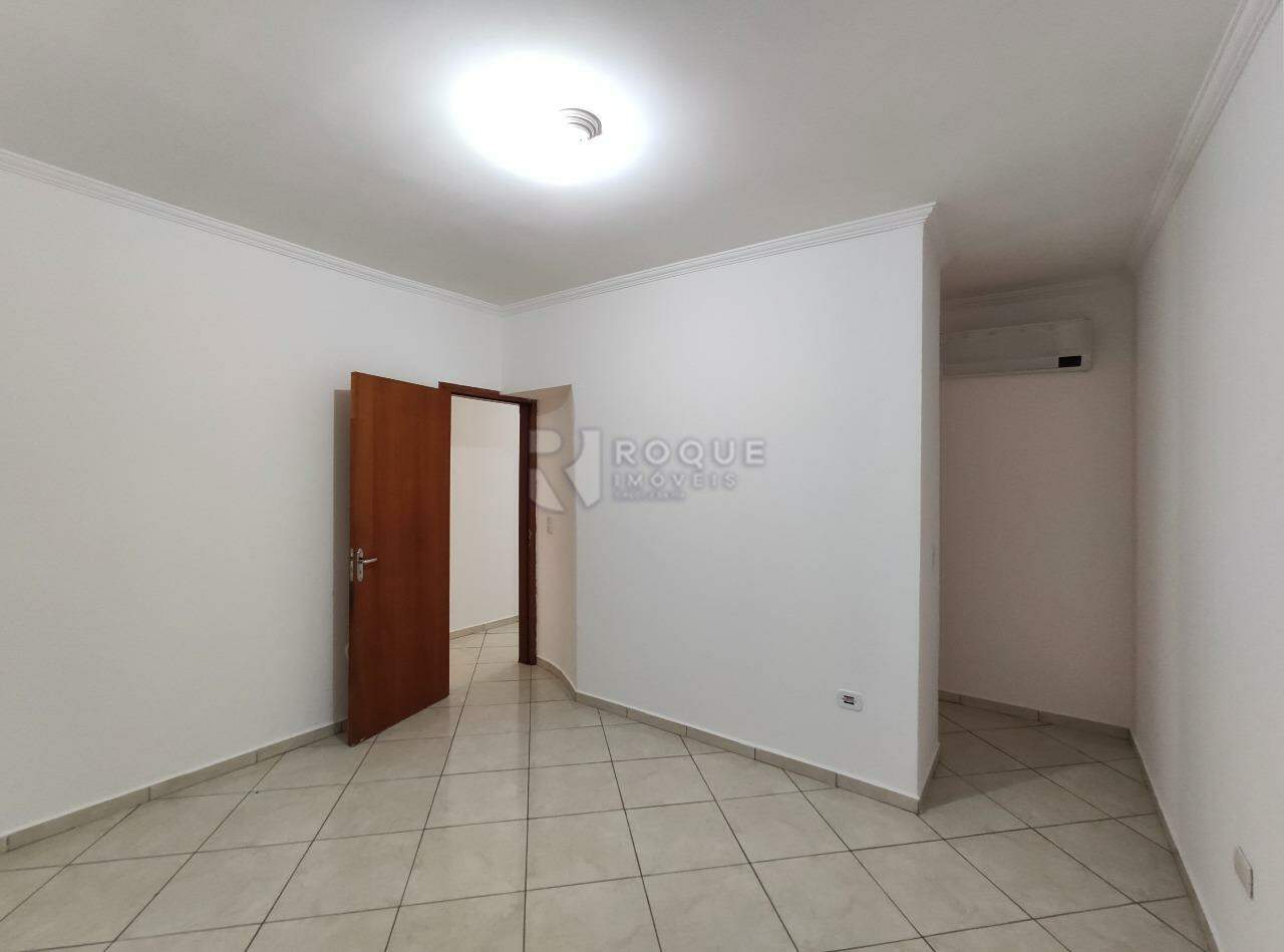 Casa Residencial para aluguel no bairro Jardim Manacá: Dormitório 1 segundo andar 