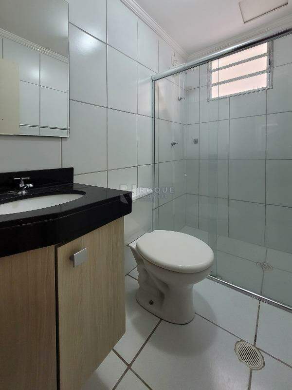 Apartamento para aluguel no bairro Vila Queiroz: Wc social