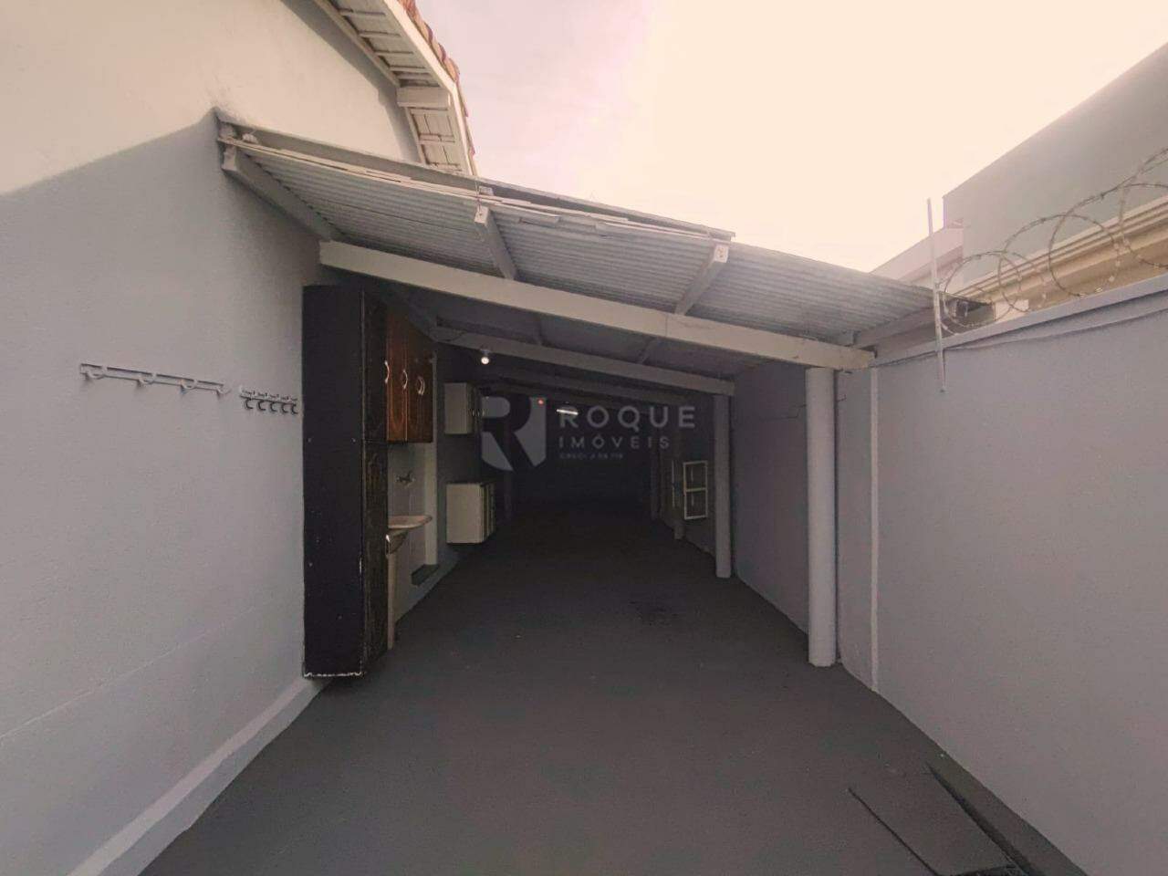 Casa Residencial para aluguel no bairro Vila São Luiz: Garagem