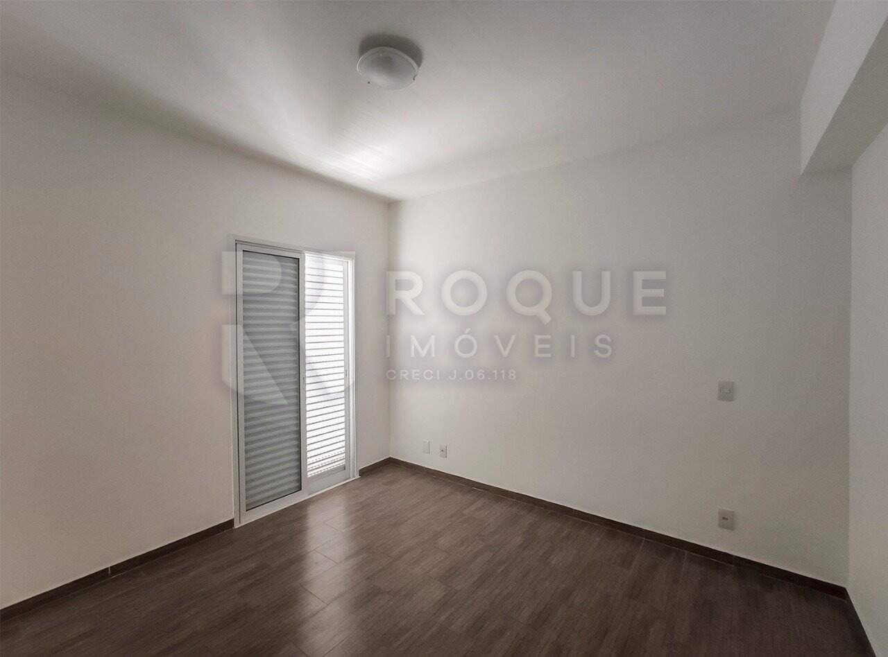 Apartamento para aluguel no bairro Desmembramento Oscar Antonio Breda: Dormitório 3 suíte