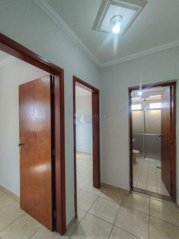 Apartamento para aluguel no bairro Vila Camargo: Hall