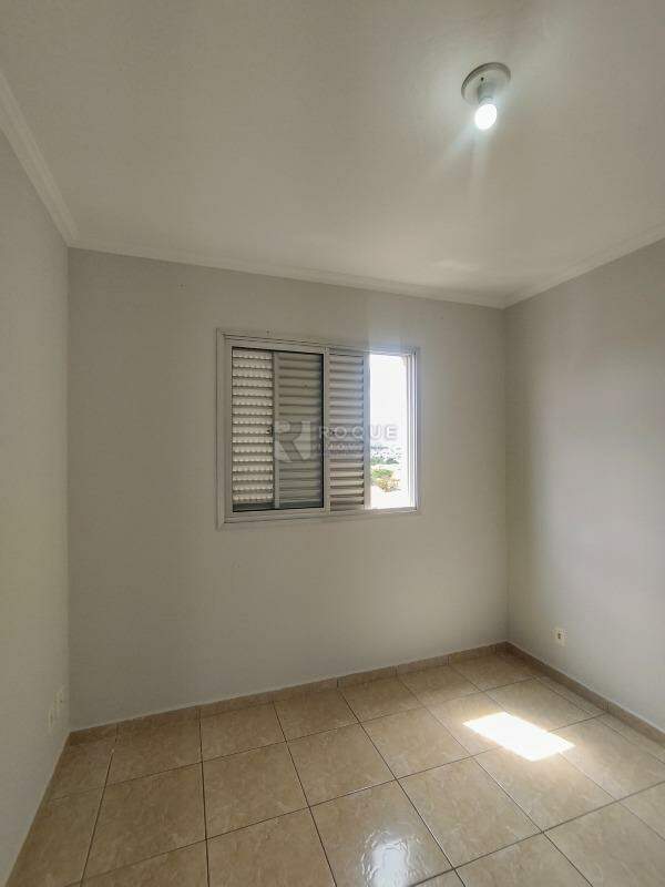 Apartamento para aluguel no bairro Vila Camargo: Dormitório 1