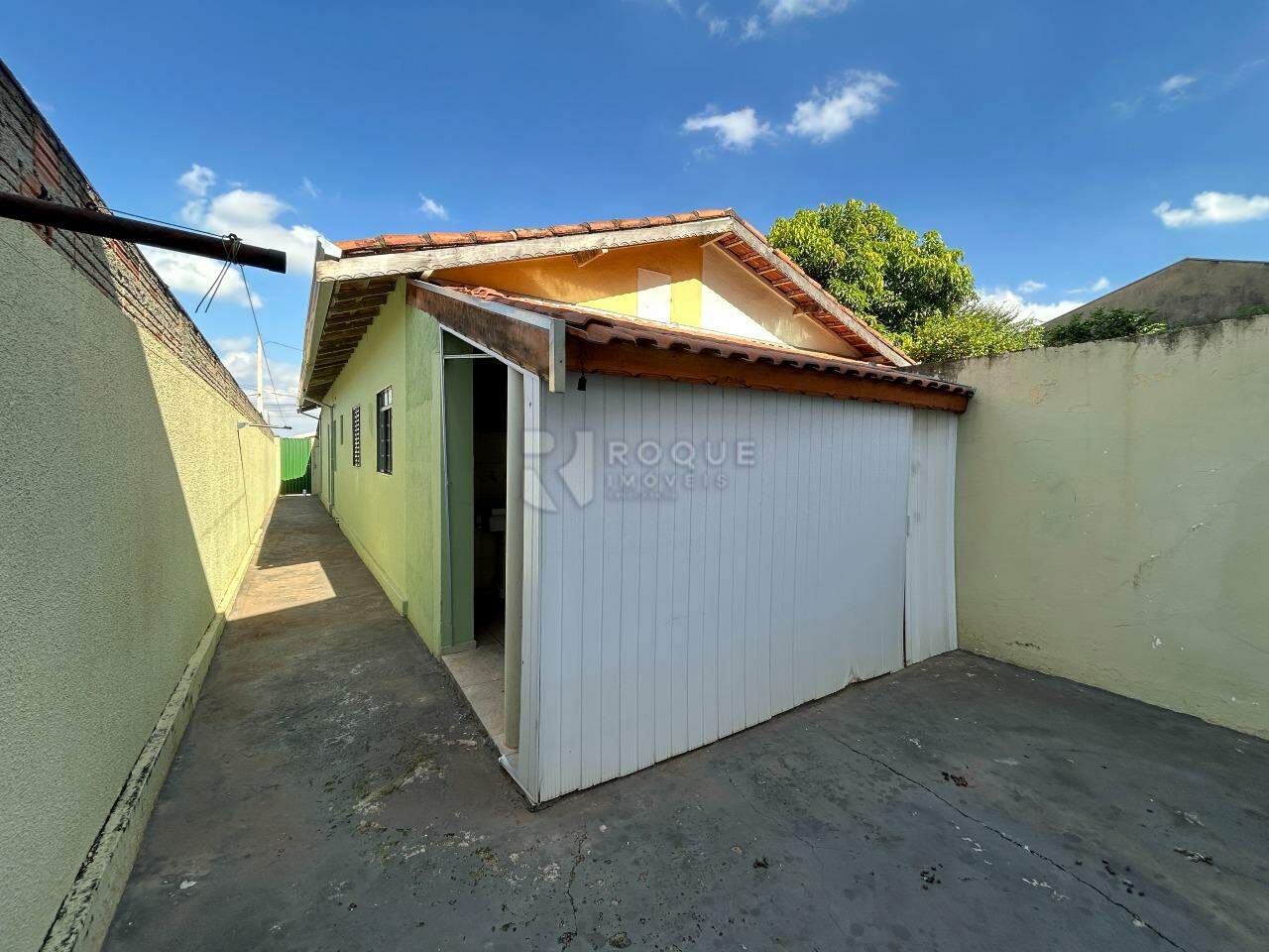 Casa Residencial para aluguel no bairro Vila Teixeira Marques: Fundo 